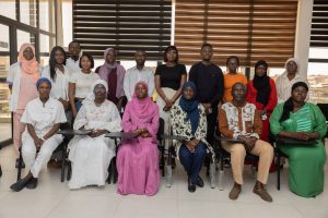 Participants à la formation UTI-Diag sur l'ergonomie des outils de diagnostic au Centre Hospitalier National Dalal Jamm.